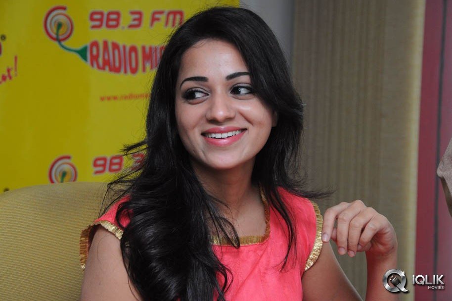 Pratighatana-Team-at-Radio-Mirchi